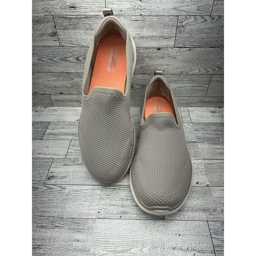 Skechers Women's Gowalk‎ 6 Clear Virtue Slip On Shoes Taupe Tan #124505W Sz 7.5